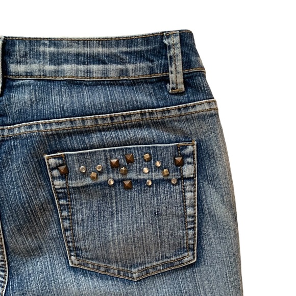 Vintage Roadrunner medium wash size 8 made in Canada capri rolled jean shorts - Picture 7 of 8